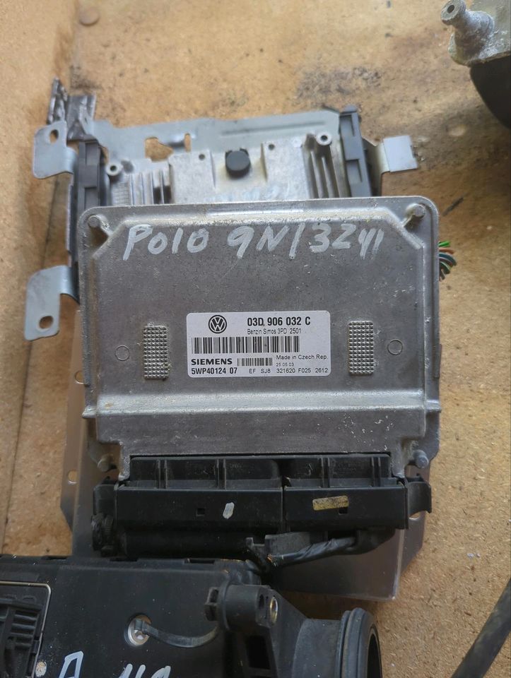 Polo 9N Steuergerät 03D906032C