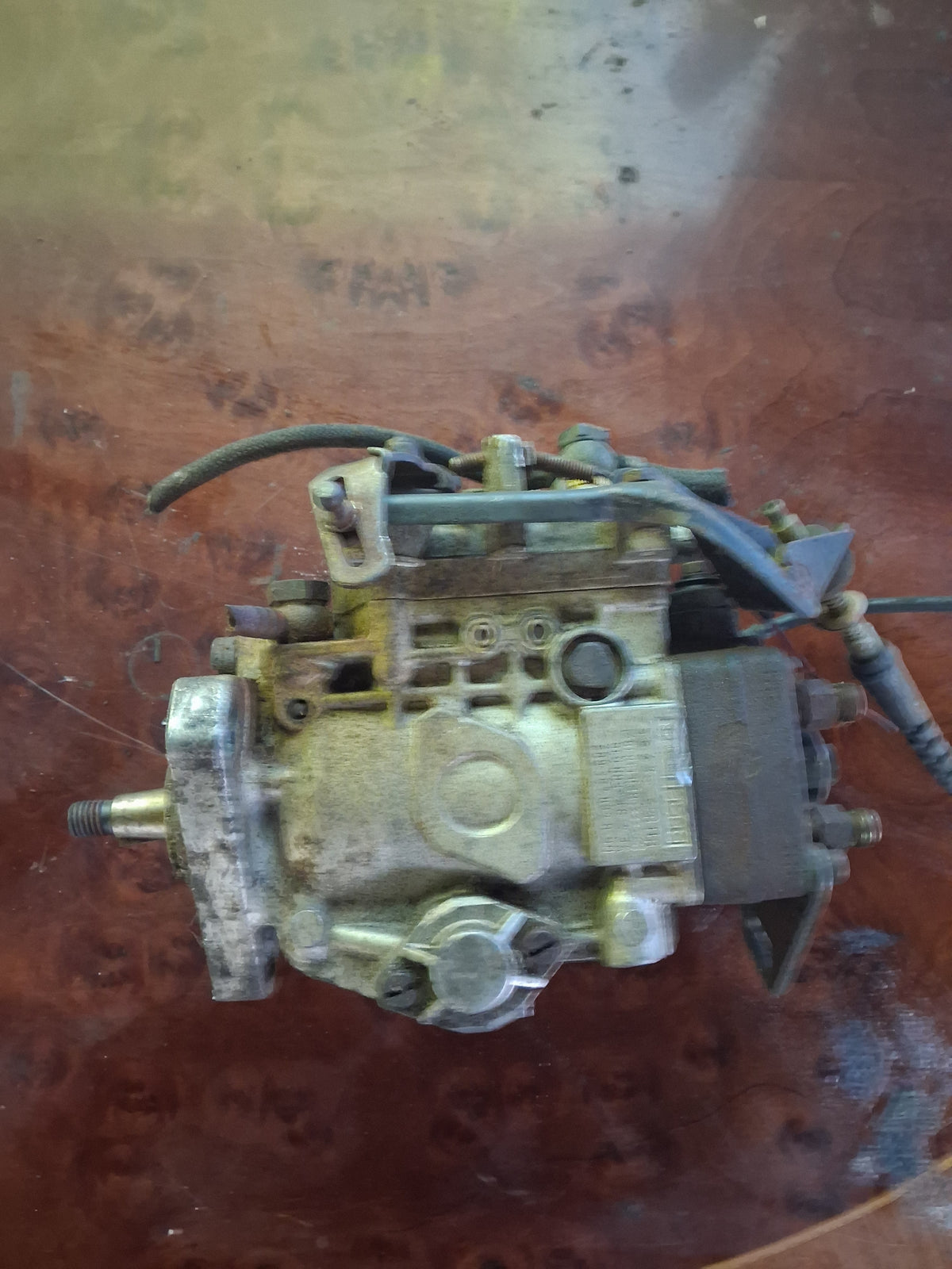 VAG Einspritzpumpe 068130107 Lager b1/ 001