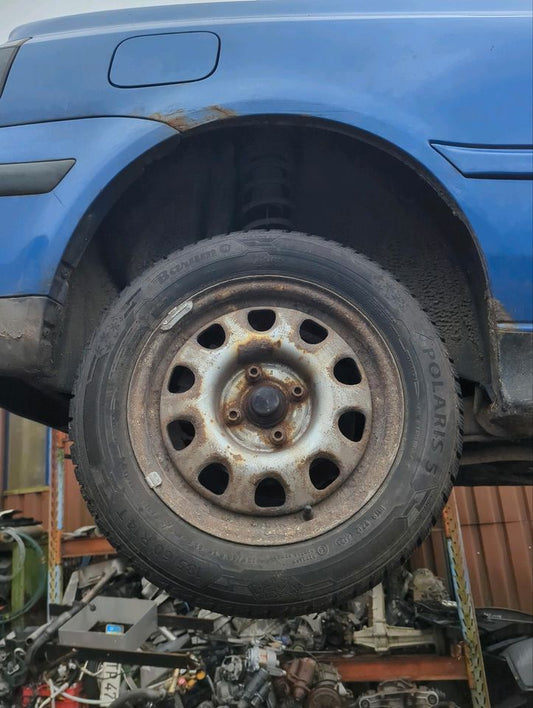 2x 185/60R14 T Winterreifen für Golf 3