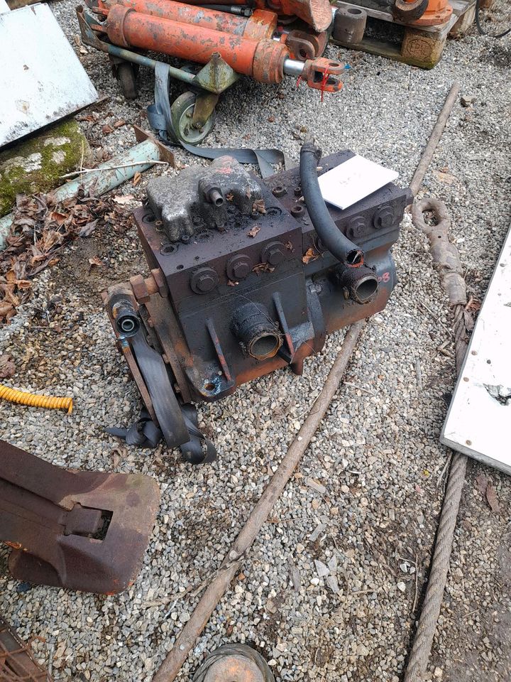 Poclain THVL 170 Hydraulik Pumpe Bagger