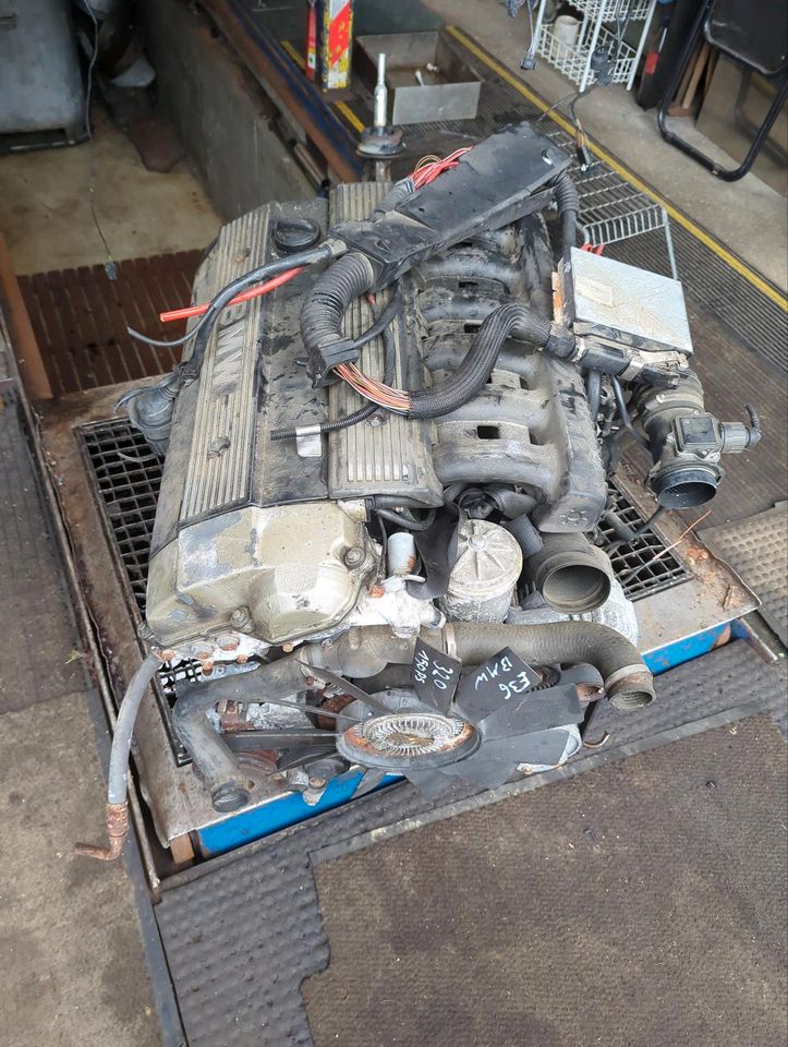 BMW E36 320 Motor mit Getriebe