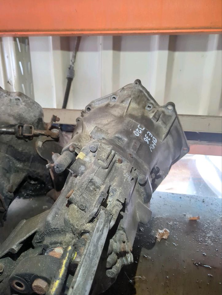 BMW E36 6zyl 320 Getriebe