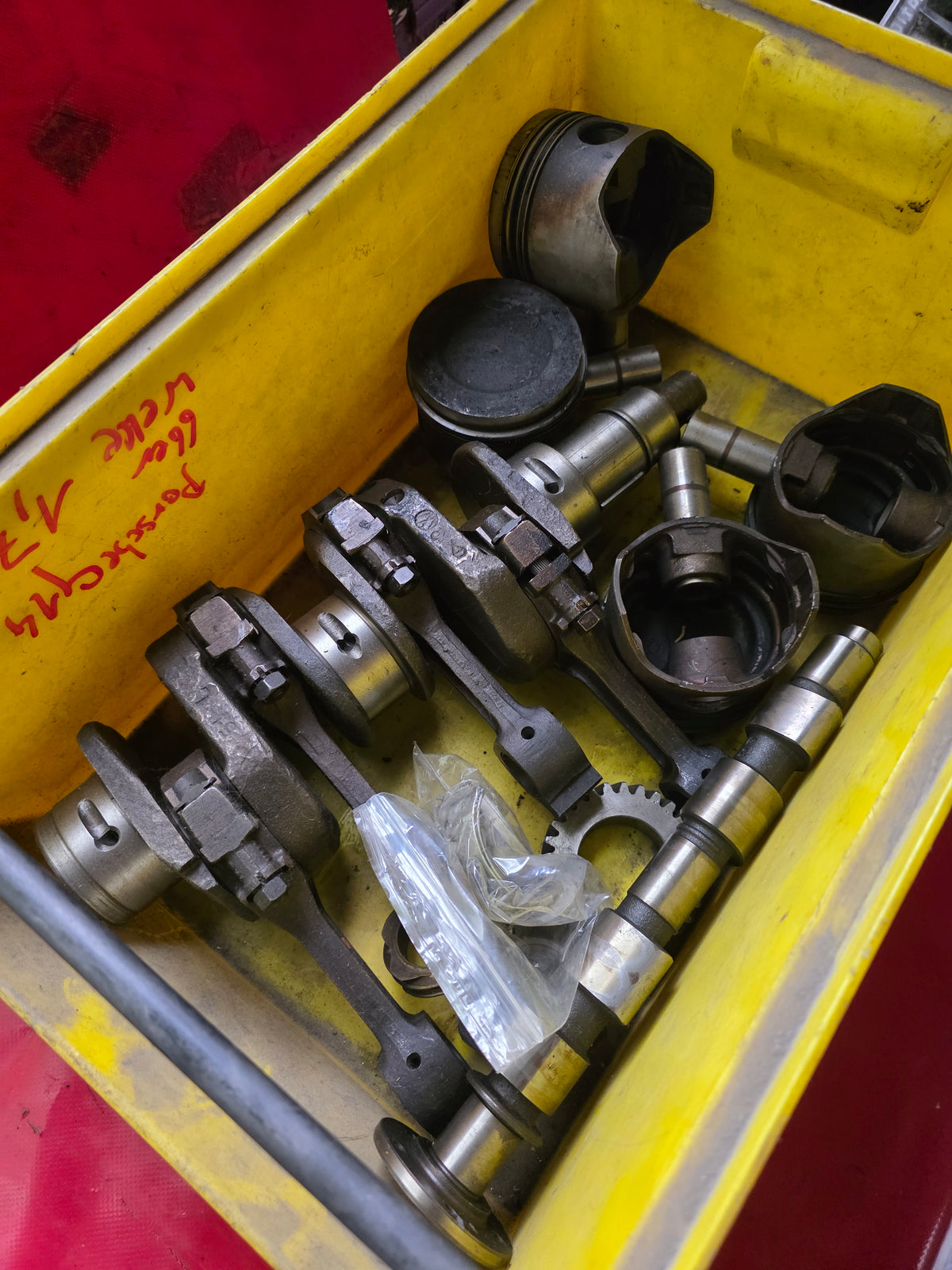 Porsche 914 1.7 Kurbelwelle mit Kolben, Pleuel & Nockenwelle – Motorteile