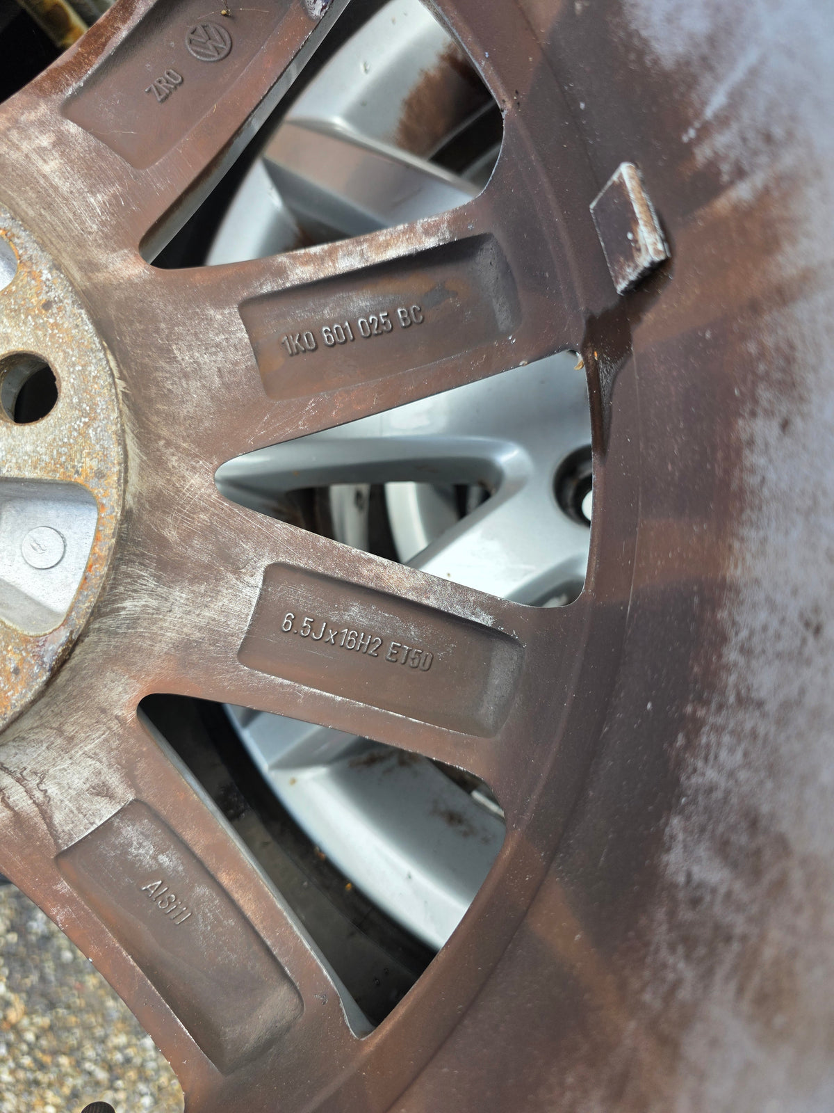 VW Original Alufelgen 16 Zoll 6,5Jx16 ET50 – 1K0 601 025 BC